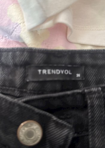 Düğmeli Rahat Kesim Kadın Kot Pantolon - Görsel 4