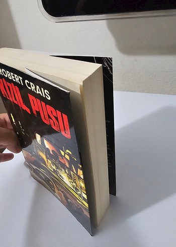 Kızıl Pusu - Robert Crais - Görsel 3