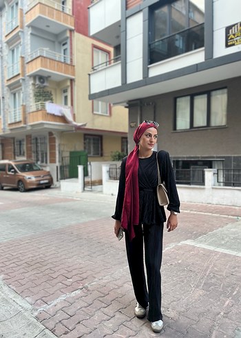 Siyah Drapeli Kadın Saten Kapama