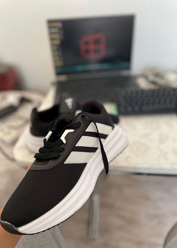 40 Beden Spor Ayakkabı