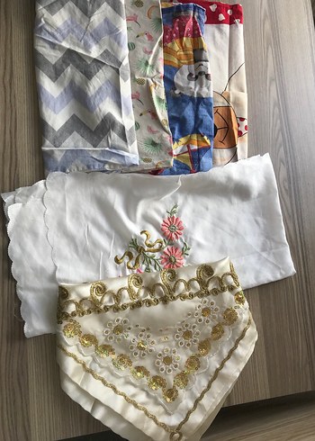 Nakışlı Beyaz Bohem Masa Örtüsü