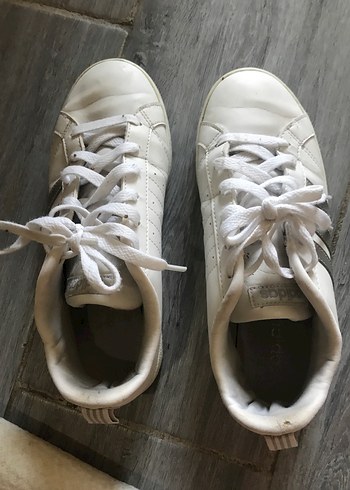Adidas Beyaz Kadın Spor Ayakkabı