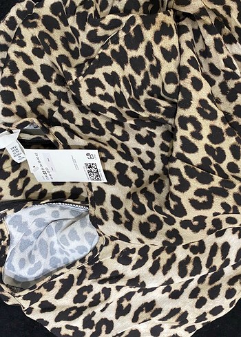 H&M Kısa Kollu Leopar Desenli Uzun Elbise
