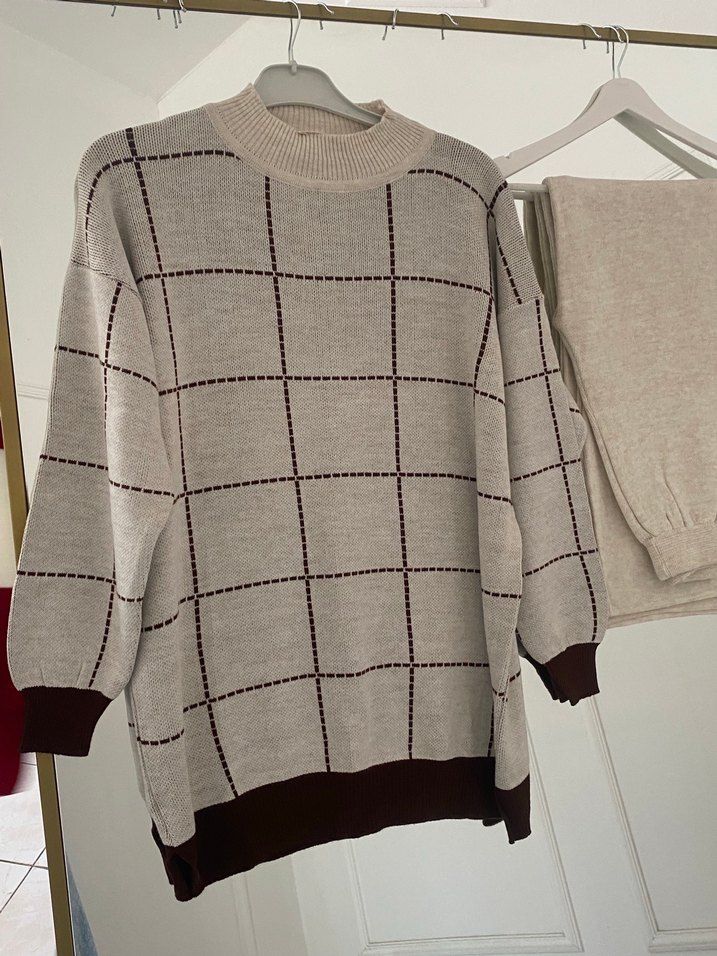 Kahve Krem Ekose Desenli Kadın Triko Takım - Görsel 3