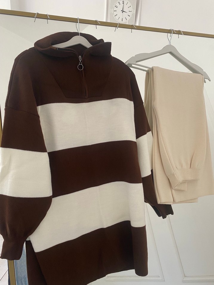 Kahverengi Beyaz Çizgili Triko Takım - Görsel 3