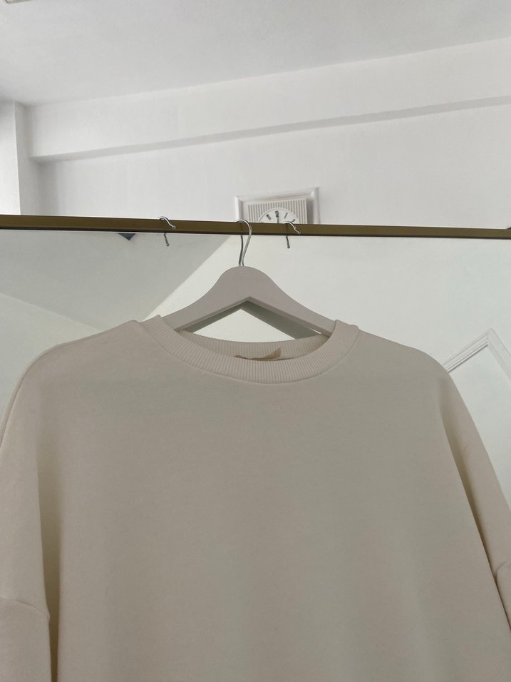 Kadın Beyaz Salaş Uzun Kollu Sweatshirt - Görsel 3