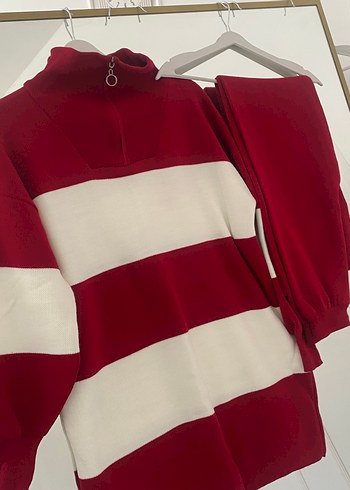 Bordo Yüksek Yakalı Rahat Kesim Triko Takım - Görsel 2