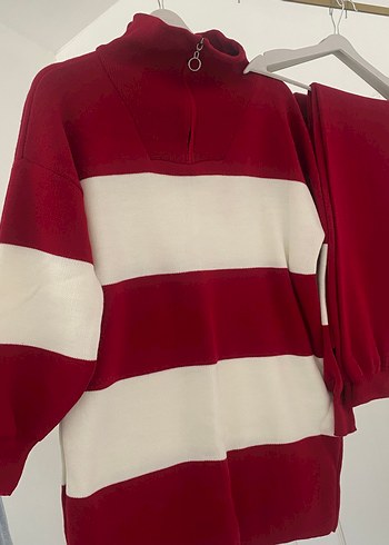 Bordo Yüksek Yakalı Rahat Kesim Triko Takım - Görsel 5