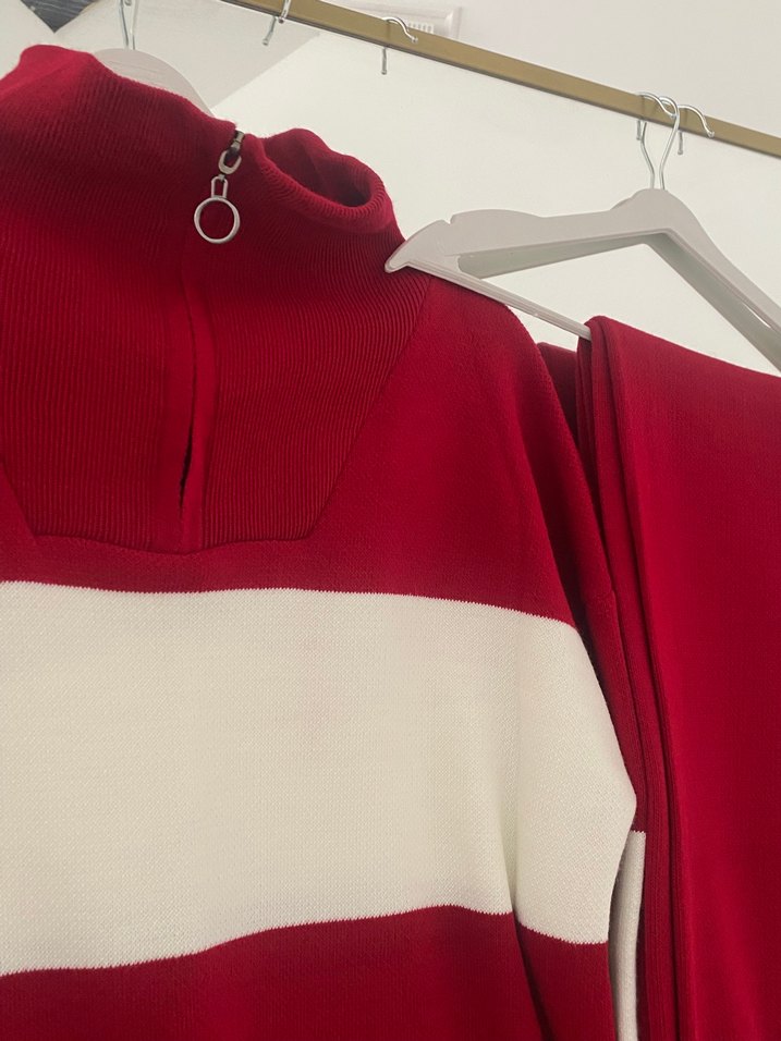 Bordo Yüksek Yakalı Rahat Kesim Triko Takım - Görsel 4