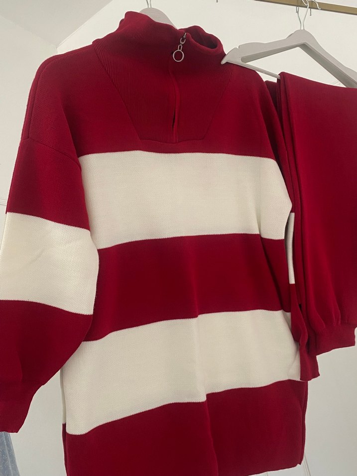 Bordo Yüksek Yakalı Rahat Kesim Triko Takım - Görsel 5