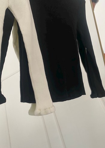 İkili Siyah Beyaz Pliseli Boğazlı Uzun Kollu Body - Görsel 2