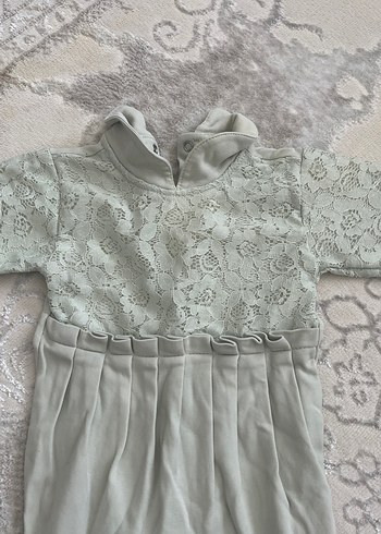Diğer Gri Dantelli Nakışlı Bebek Tulum