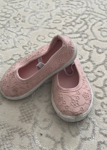 LC Waikiki Dantel Detaylı Pembe Kız Babet