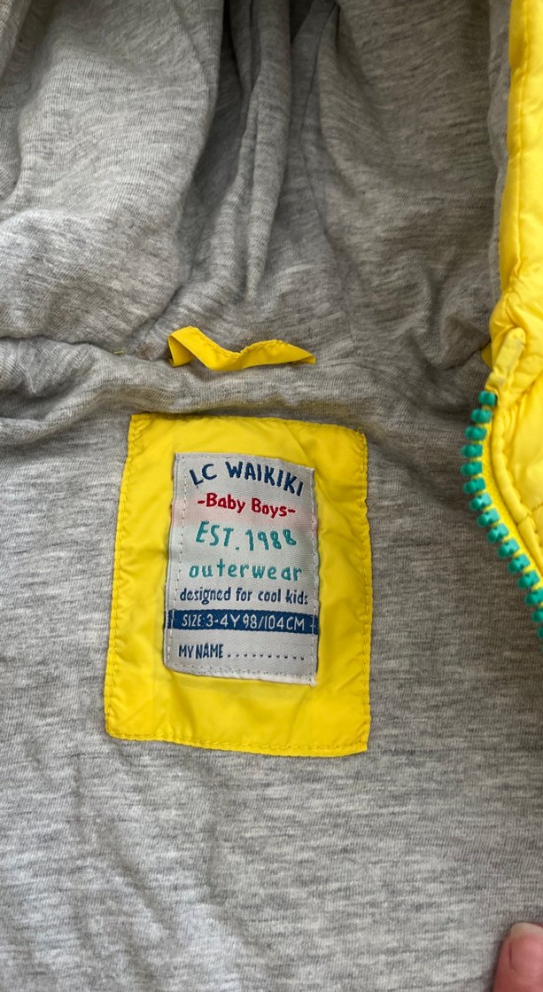 Sarı Kapüşonlu Erkek Çocuk Yeleği - Görsel 2