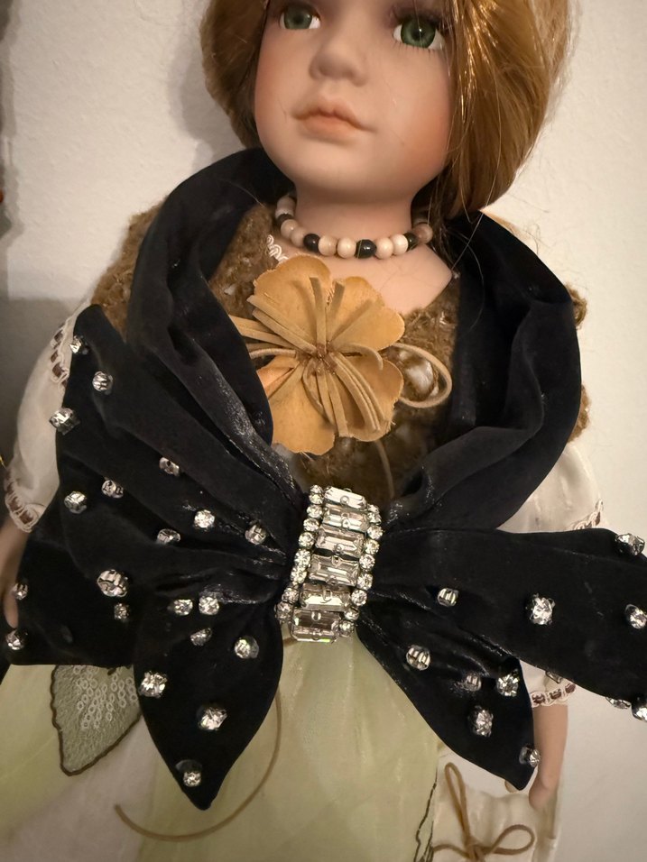 Siyah Taşlı Gotik Fiyonk Saç Bandı - Görsel 2