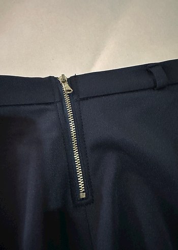 Stradivarius Siyah Mini Etek | M Beden | Şık & Temiz| Fermuarlı