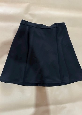 Stradivarius Siyah Mini Etek | M Beden | Şık & Temiz| Fermuarlı