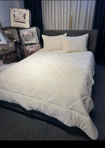 üç parça iki yastık kılıfı bir yorgandan oluşan yatak örtüsü - Görsel 3