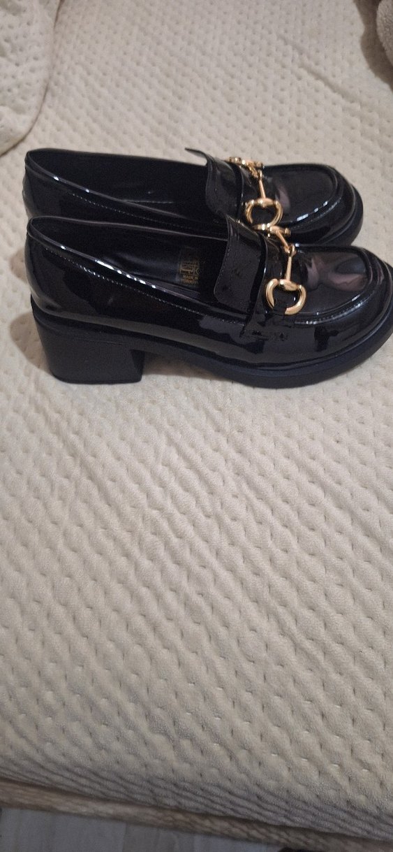 Siyah Parlak rugan gold toka detay kadın loafer - Görsel 3