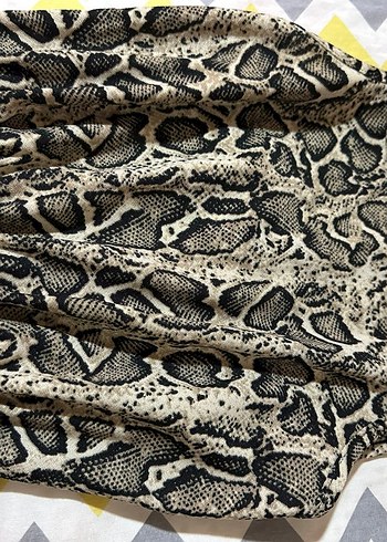 Yilan Desenli Tulum - Görsel 2