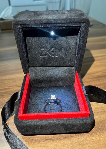 Zen Diamond Zen pırlanta yüzük