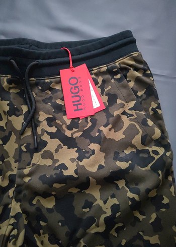 Hugo Boss orjinal hatasız şort - Görsel 3