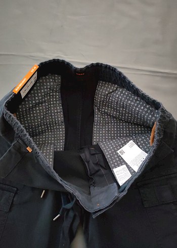 Hugo Boss kargo cepli şort - Görsel 3