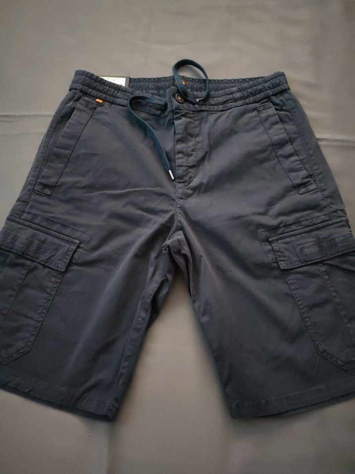 Hugo Boss kargo cepli şort - Görsel 4