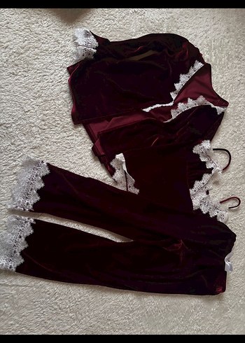 Bordo Nakışlı Gotik Kadın Pijama Takımı