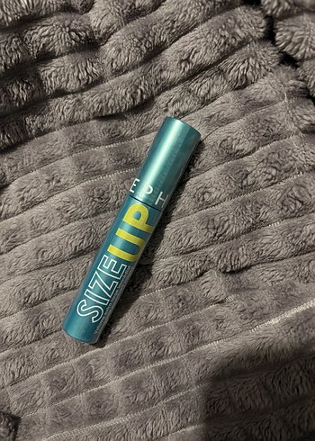 Size up waterproof maskara ultra black - Görsel 2