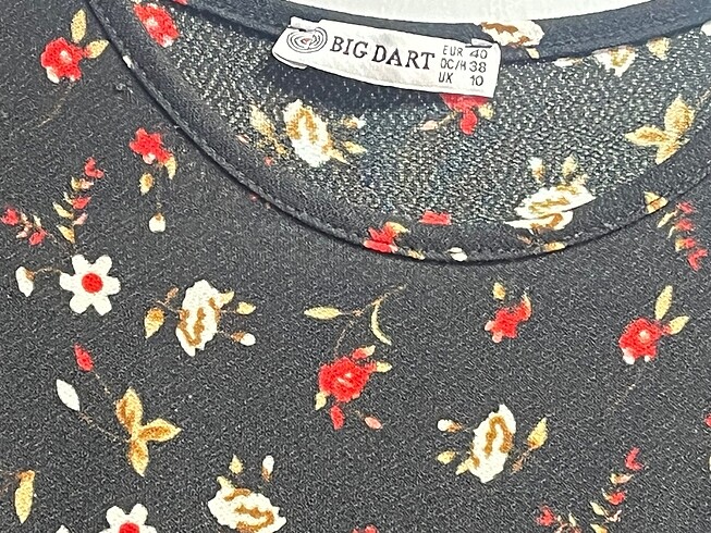 l Beden Çicekli Elbise
