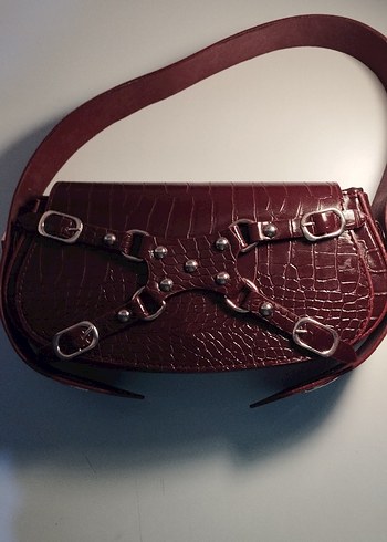 Bordo Deri Kemerli Yılan Desenli Gotik Çanta