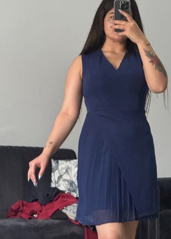 Lacivert V Yaka elbıse - Görsel 3