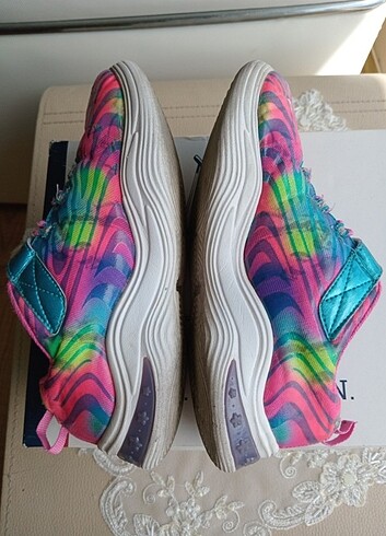 33 Beden çeşitli Renk Işıklı orjinal skechers