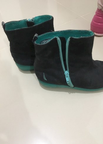 Kız çocuk bot - Görsel 2