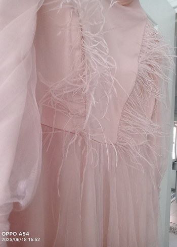 Pembe Tüylü Uzun Abiye Elbise