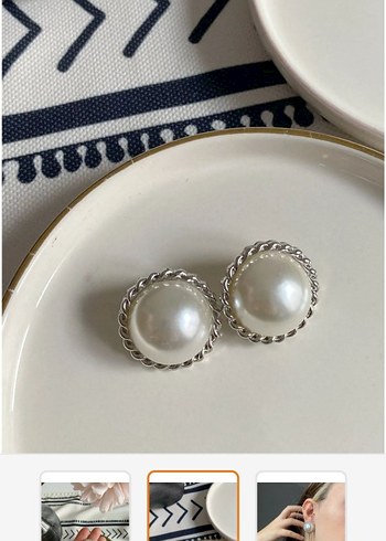 Diğer Vintage Beyaz Düğmeli Midi Küpe