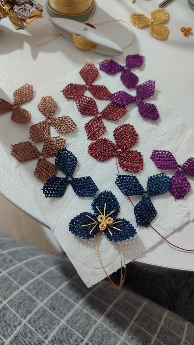 Bohem Tarzda El Yapımı Renkli Motifler - Görsel 3