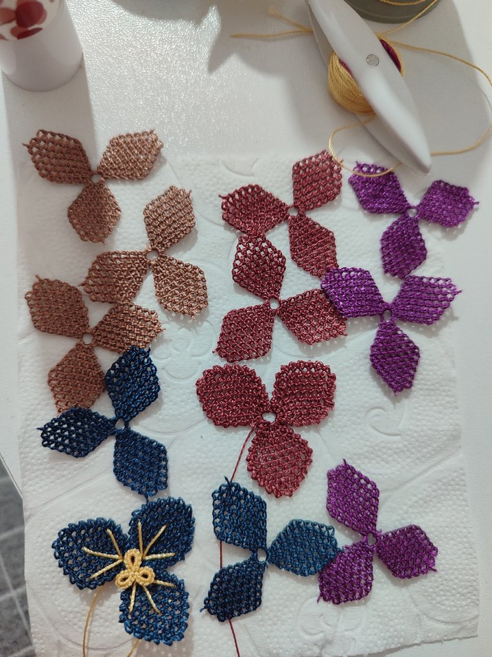 Bohem Tarzda El Yapımı Renkli Motifler - Görsel 2