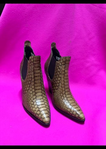 Kahverengi Parlak Yılan Desenli Kadın Bot k425 yeni Defosuz - Görsel 3