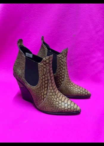 Kahverengi Parlak Yılan Desenli Kadın Bot k425 yeni Defosuz - Görsel 4