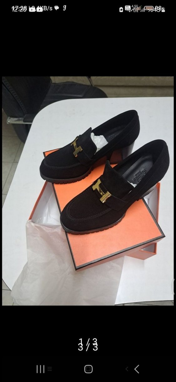 Yeni Defosuz Siyah Süet Tokalı Ayakkabı 37-38-39-40 vardır - Görsel 2