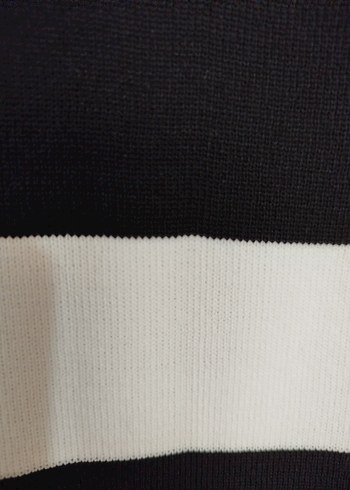 Çizgili Siyah Beyaz Kolsuz Kadın Atlet - Görsel 2