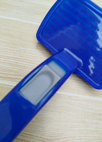 Mavi Renkli Plastik köpek tarağı - Görsel 5