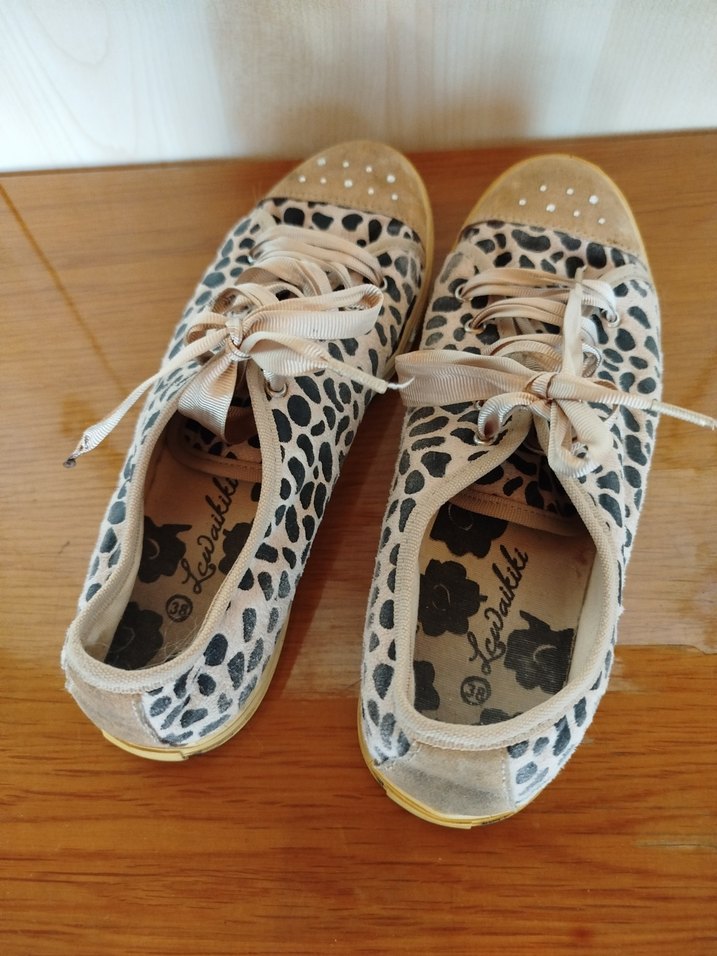 Leopar Desenli Bej Süet Bağcıklı Kadın Spor Ayakkabı - Görsel 2