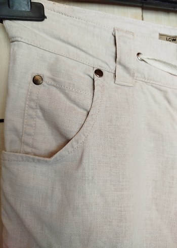 Kadın Bej Keten Kemerli Mini Şort - Görsel 7