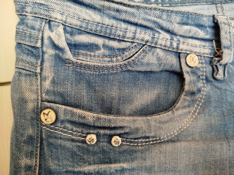 Düğmeli Mini Mavi Kadın Denim Şort - Görsel 5
