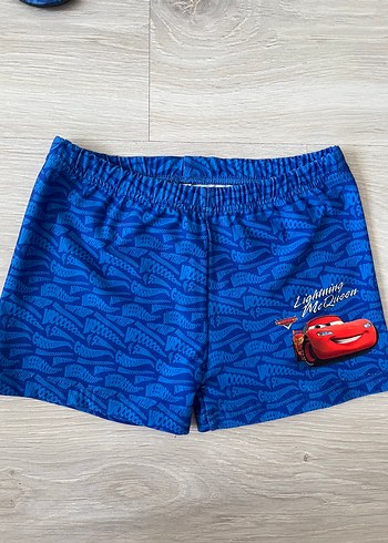 Mavi Erkek Çocuk Cars Desenli Deniz Şortu ve Ayakkabı - Görsel 2