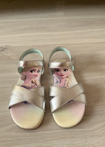 Kız Çocuk Baskılı Beyaz Sandalet