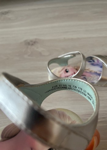 27 Beden gri Renk Kız Çocuk Baskılı Beyaz Sandalet